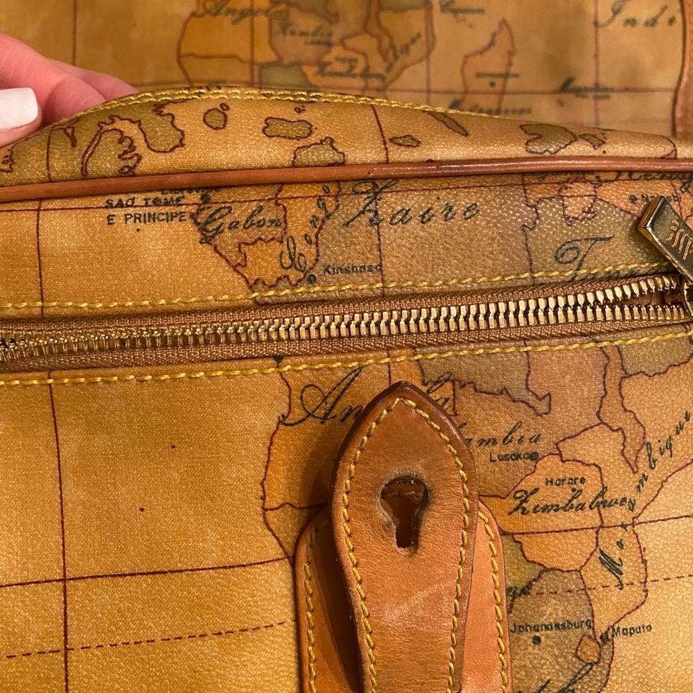 Alviero Martini bag